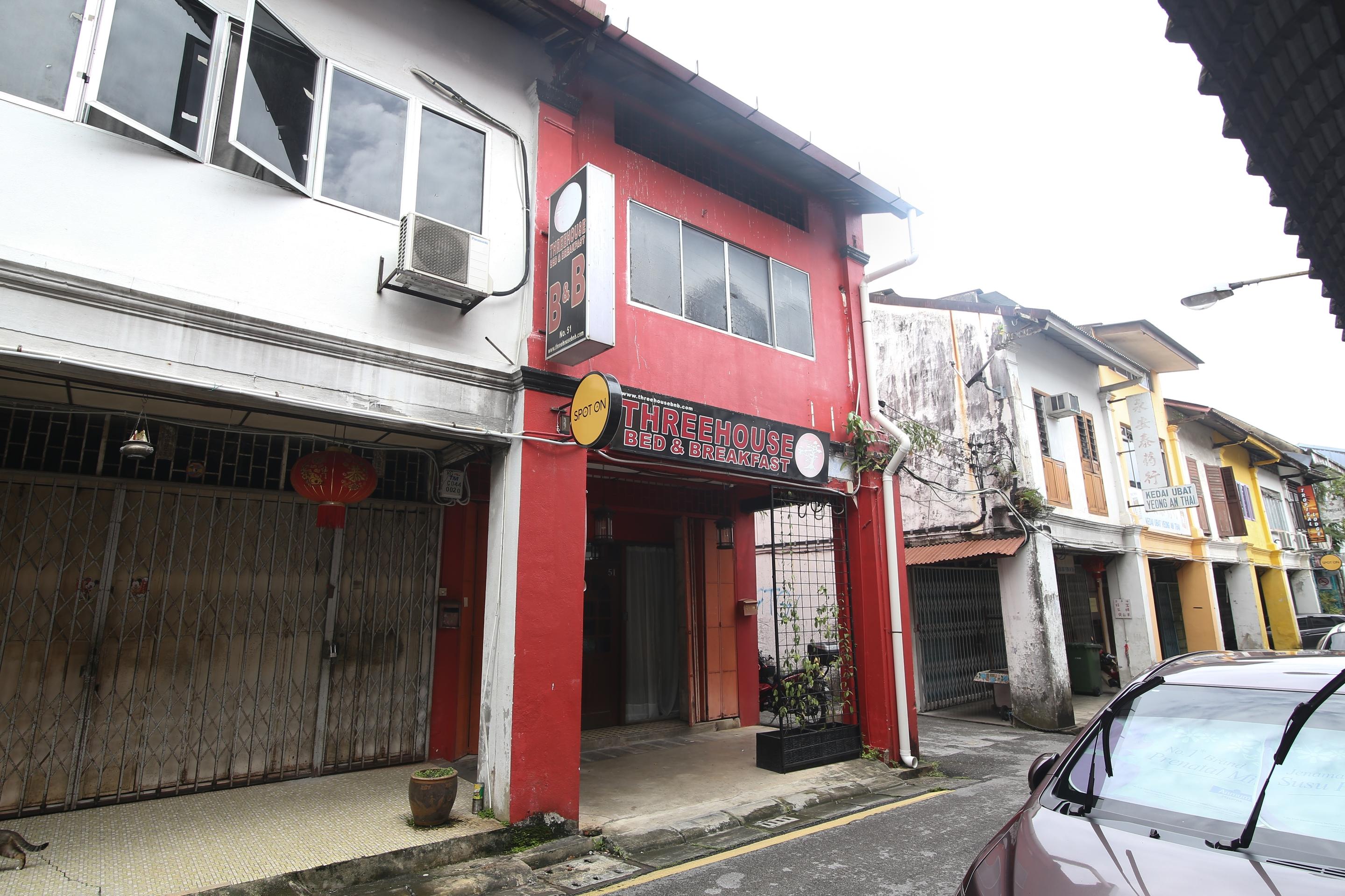 Spot On 90141 Threehouse Bed & Breakfast Kuching Dış mekan fotoğraf